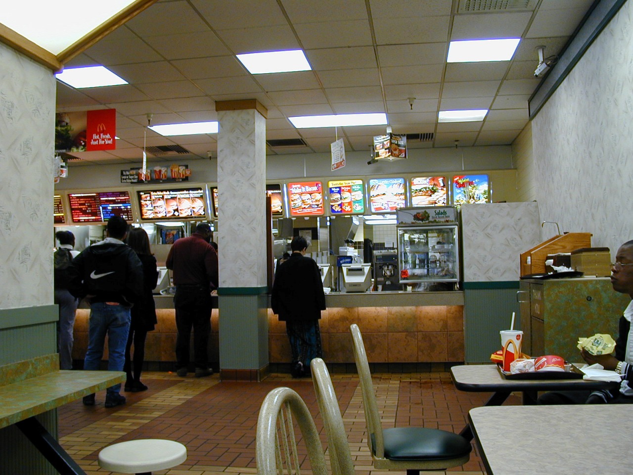 2000_0511_044_MacDonald.jpg