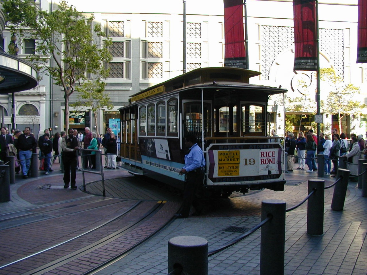 2000_0511_045_CableCar.jpg