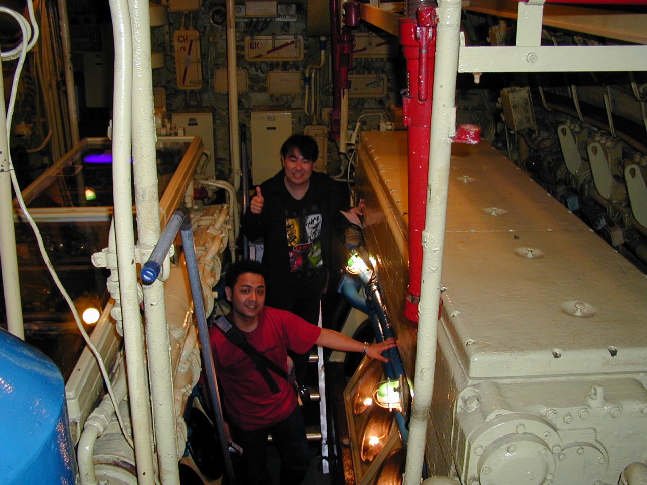 2002_0519_007_Submarine.jpg