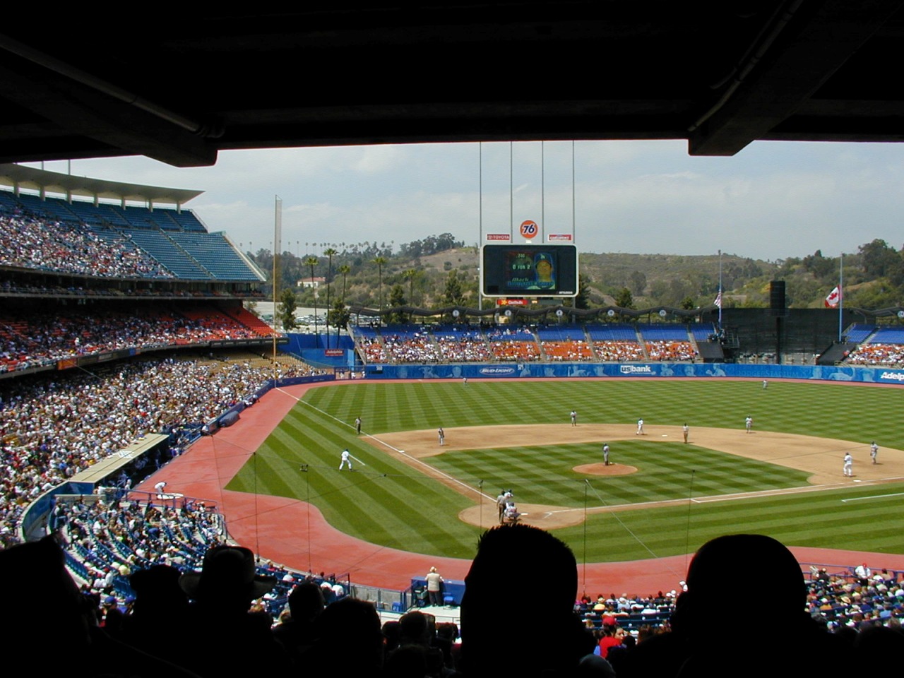 2002_0519_023_DodgersStadium.jpg