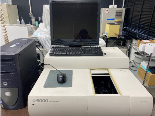 紫外可視分光光度計 U-3000（日立ハイテク）